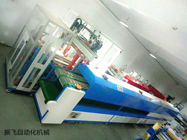 全自动压花机有什么特点吸引客户的呢？